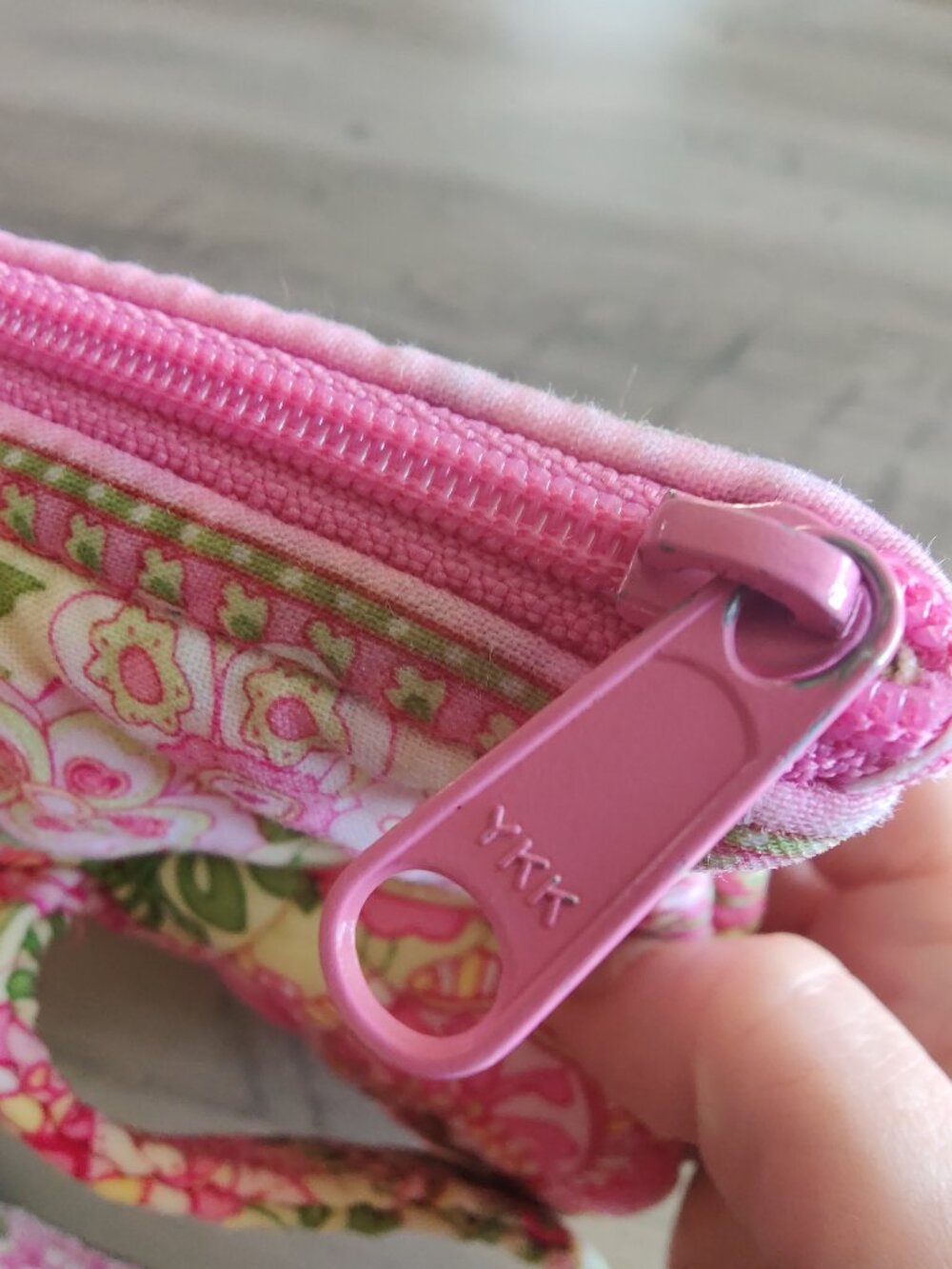 Vintage Y2K Vera Bradley RARE Petal Pink Pink and Green Shoulder Bag - Picture 8 of 9